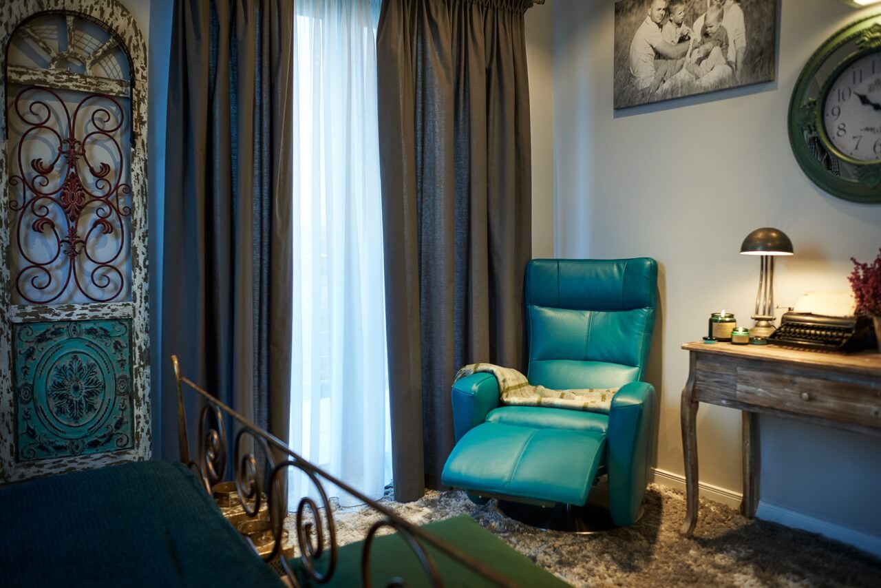 Fotel Inari na zdjęciu wnętrza domu autorki bloga LadyOfTheHouse
