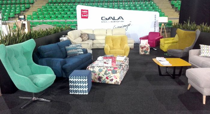 Wygodne i komfortowe meble marki Gala Collezione na stoisku wystawienniczym podczas Targów Aranżacji i Wyposażenia Wnętrz w Bydgoszczy